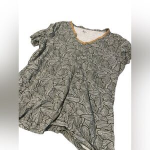 Kim rogers beautiful top size large like new great style